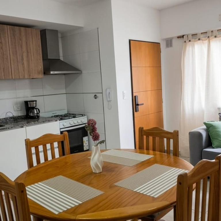 Departamento moderno a 10 minutos del Aeropuerto de Ezeiza - Apartamento de 1 dormitorio - 1