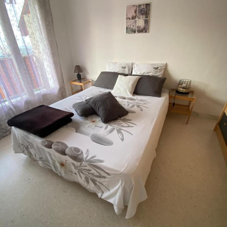 Spacious apartment with sea view - Appartement 2 Chambres - 9