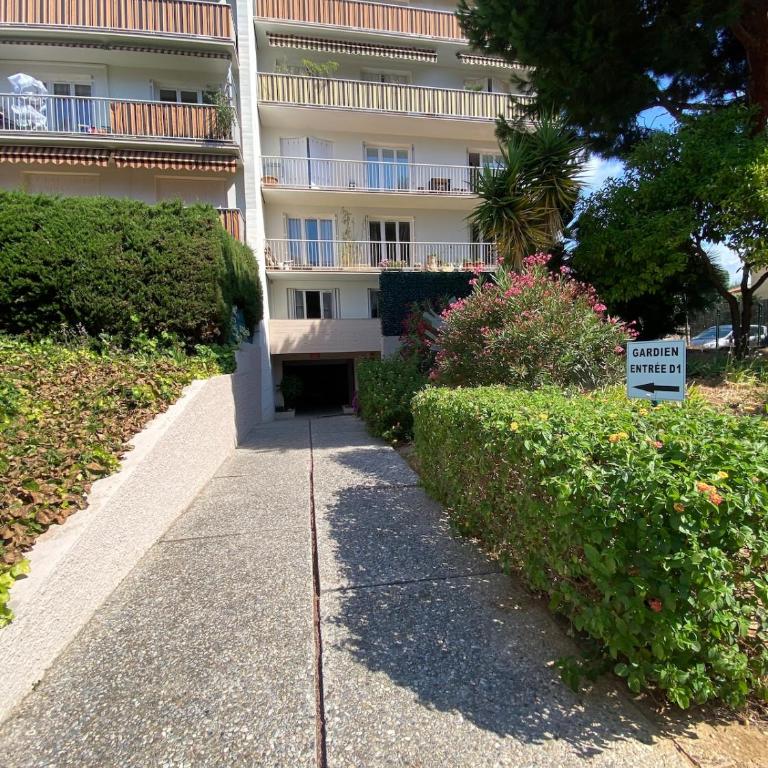 Spacious apartment with sea view - Appartement 2 Chambres - 37
