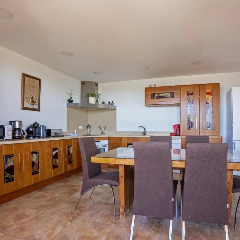Villa Mirasol - Villa with Private Pool - 34