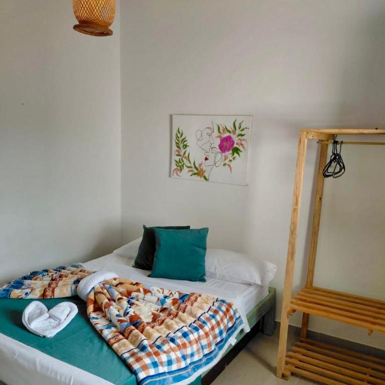 Blomst Casa Hostal - Four-Bedroom Apartment with Balcony - 35