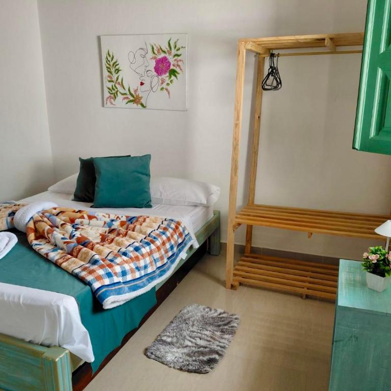 Blomst Casa Hostal - Four-Bedroom Apartment with Balcony - 25