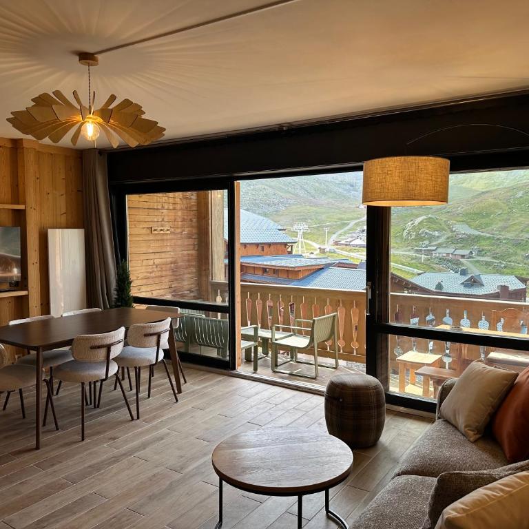 Vue panoramique Val Thorens Appart 49 m2 résidence calme - Apartment mit 2 Schlafzimmern - 2