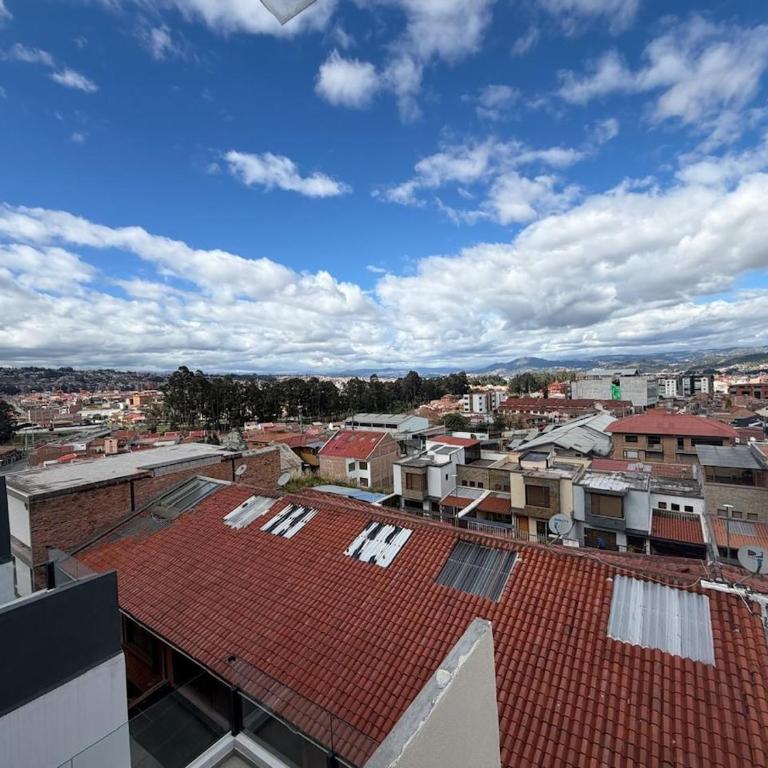 Large house with 4 bedrooms and a panoramic view of Cuenca - Casa de 4 dormitorios - 1
