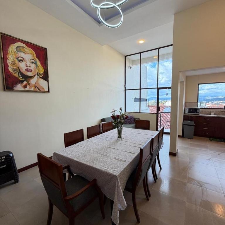 Large house with 4 bedrooms and a panoramic view of Cuenca - Casa de 4 dormitorios - 15