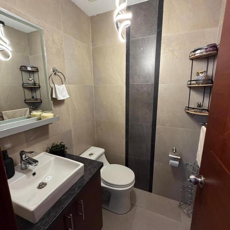 Large house with 4 bedrooms and a panoramic view of Cuenca - Casa de 4 dormitorios - 19