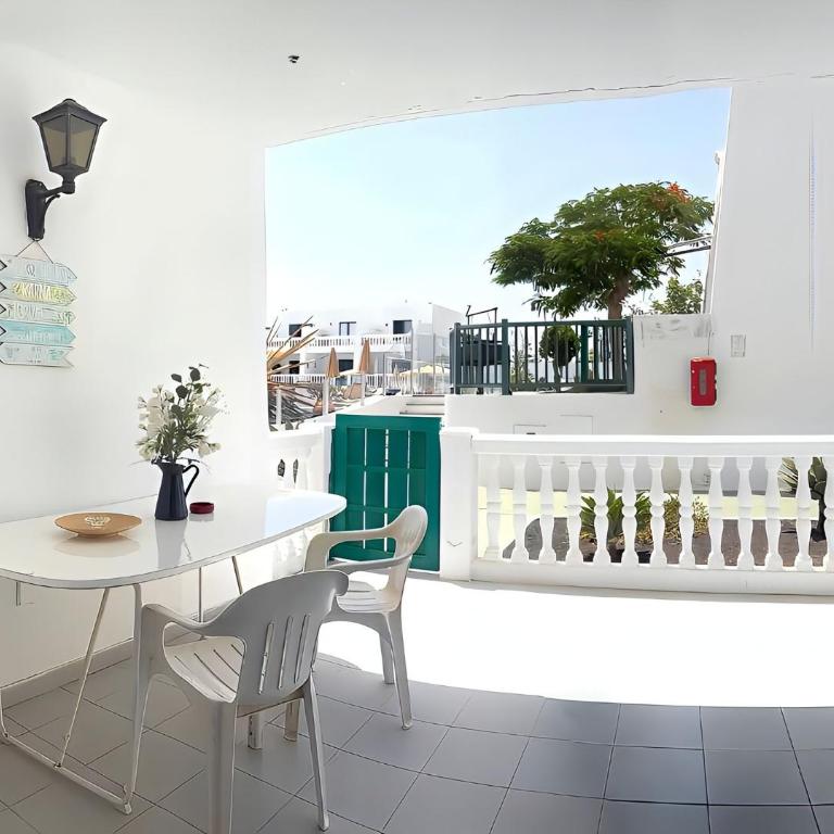 Apartment Florencia with Pool Wifi in Puerto del Carmen, Lanzarote - Apartamento - 4