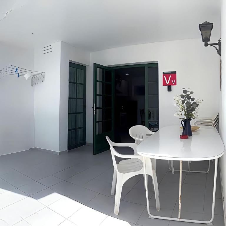 Apartment Florencia with Pool Wifi in Puerto del Carmen, Lanzarote - Apartamento - 5