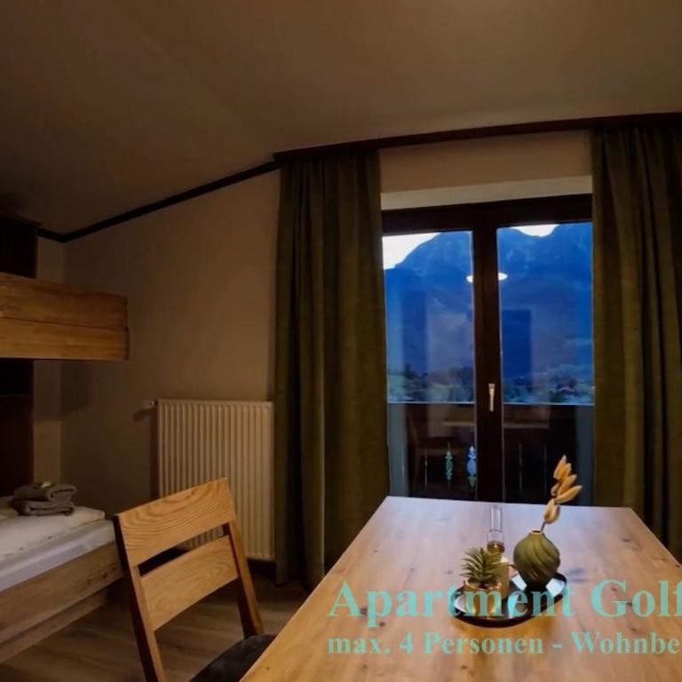 Hackerhof Apartments&Zimmer - Two-Bedroom Deluxe Apartment with Balcony - 1