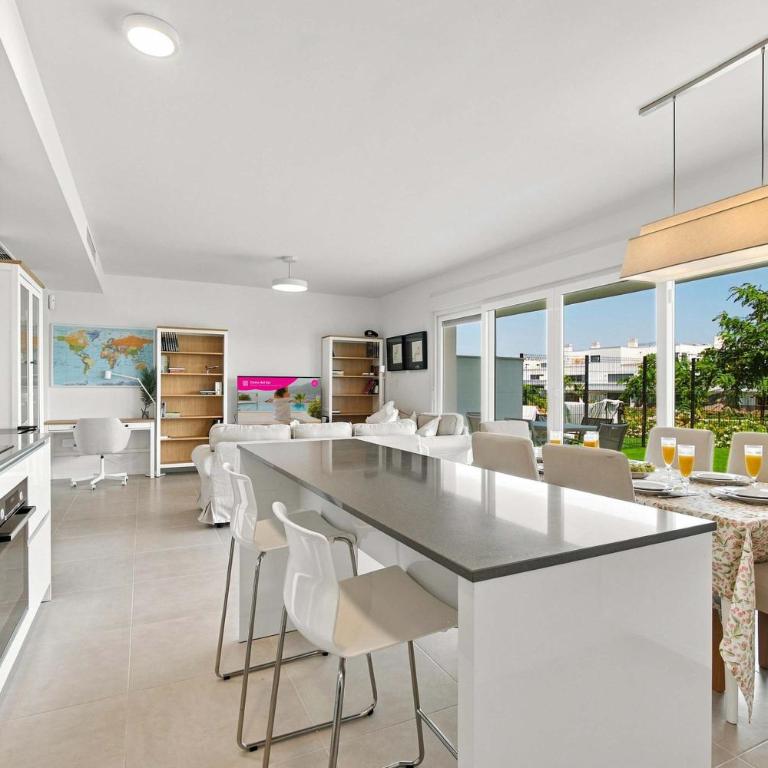 Corner property-free parking-Pool-close to beach - Acgua Garden B-1-BA - Apartamento - 2