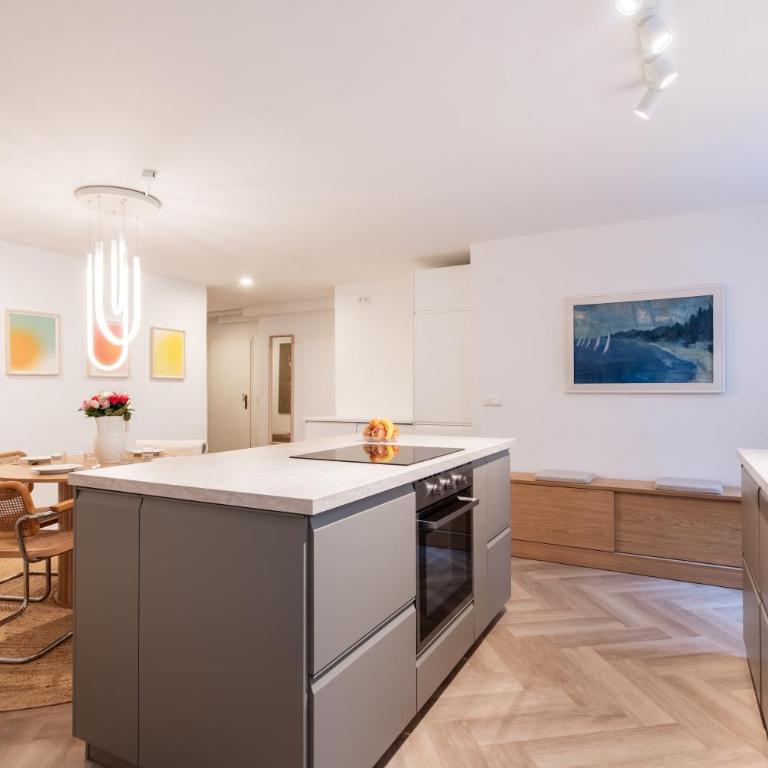 Modernes Design-Apartment mit großer Küche in Augsburger Altstadt Kapuzinergasse - Two-Bedroom Apartment - 10