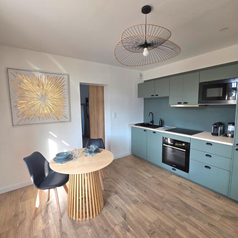 Nouveau ! L'escale de Vigon, Appartement neuf entre bourg et plage, climatisé, wifi, parking, linge et ménage en fin de séjour compris - Appartement 1 Chambre - 1
