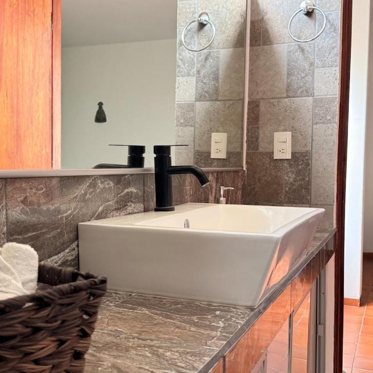 5 bedrooms, ground floor, heated pool, Golden Zone - Villa - 22