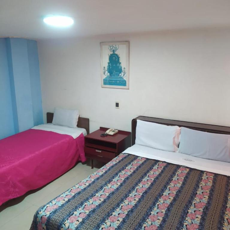 Hotel Cristals Centro Bogota Estacion las Nieves Calle 18 numero 10 65 - Double Room - 1