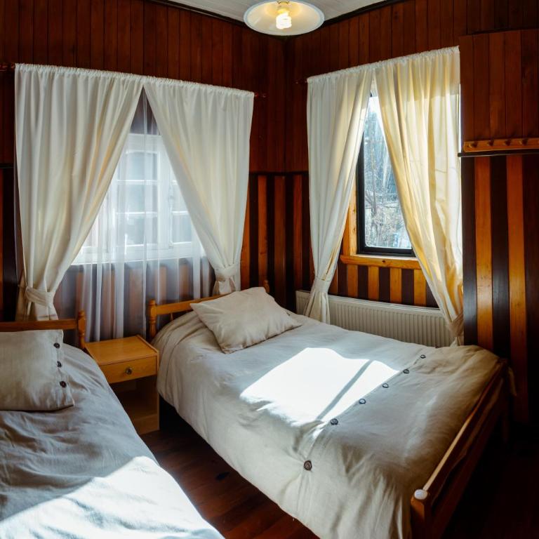 Casona Peumayen - Habitación Doble con baño privado - 2 camas - 3