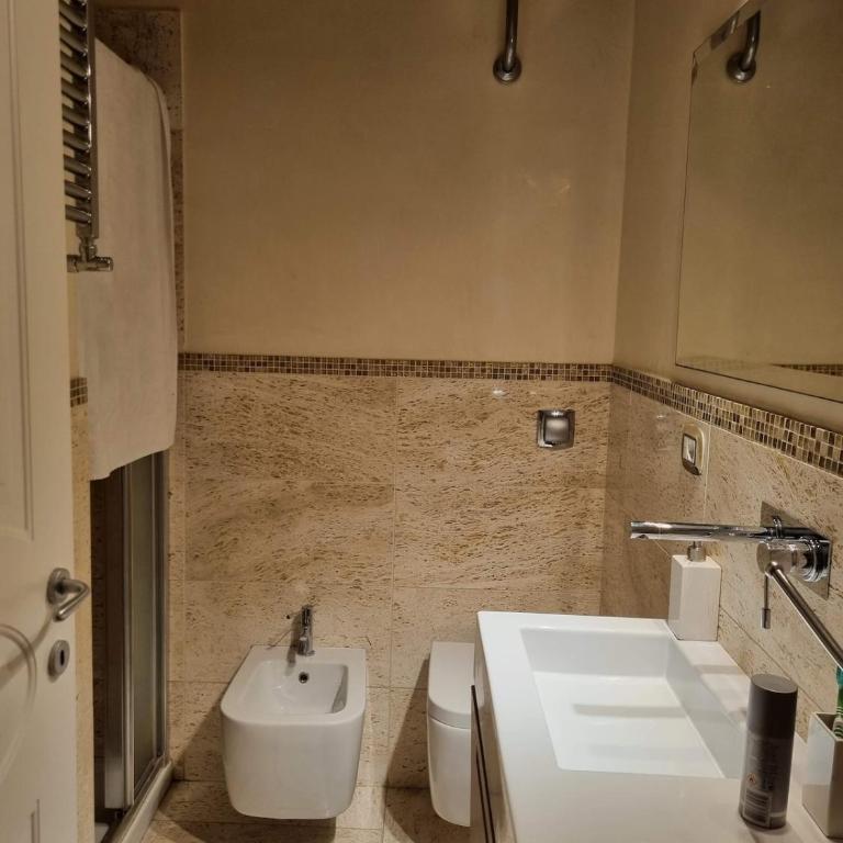 Lovely Italian small tower - One-Bedroom Apartment - 3