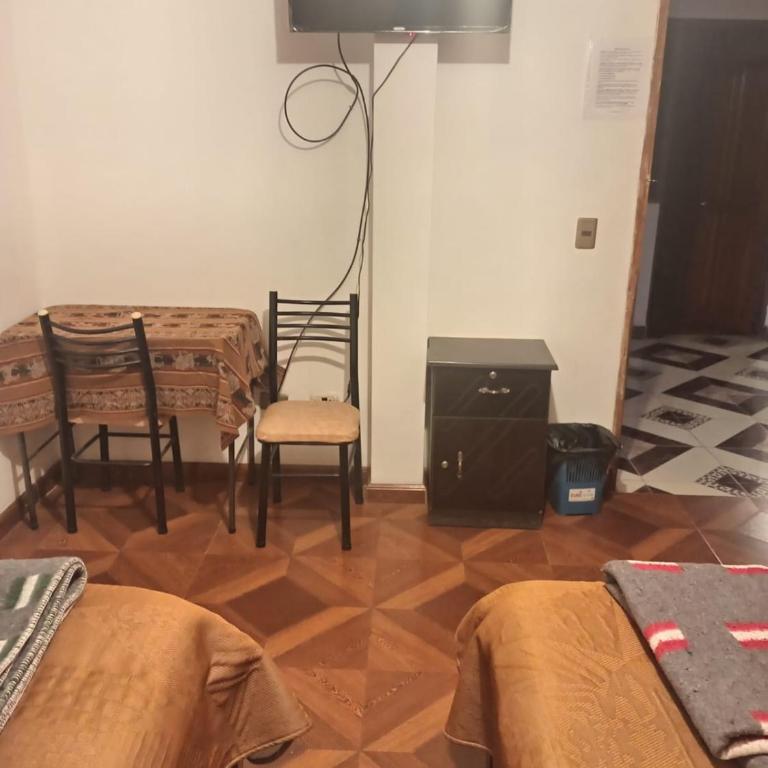 Alojamiento Uyuja en Centro - Habitación Doble Estándar - 2
