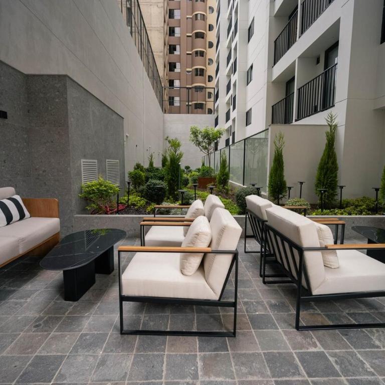 Sleek Modern 1BR w,Balcon WIFI POOL & GYM - One-Bedroom Apartment - 83
