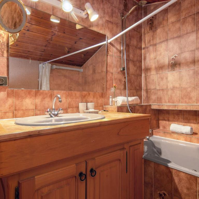 La Persévérance15 - 2BR Sleeps 6 | Near Ski Lift & Mont Blanc Views - Happy Rentals - Apartment mit 2 Schlafzimmern - 8