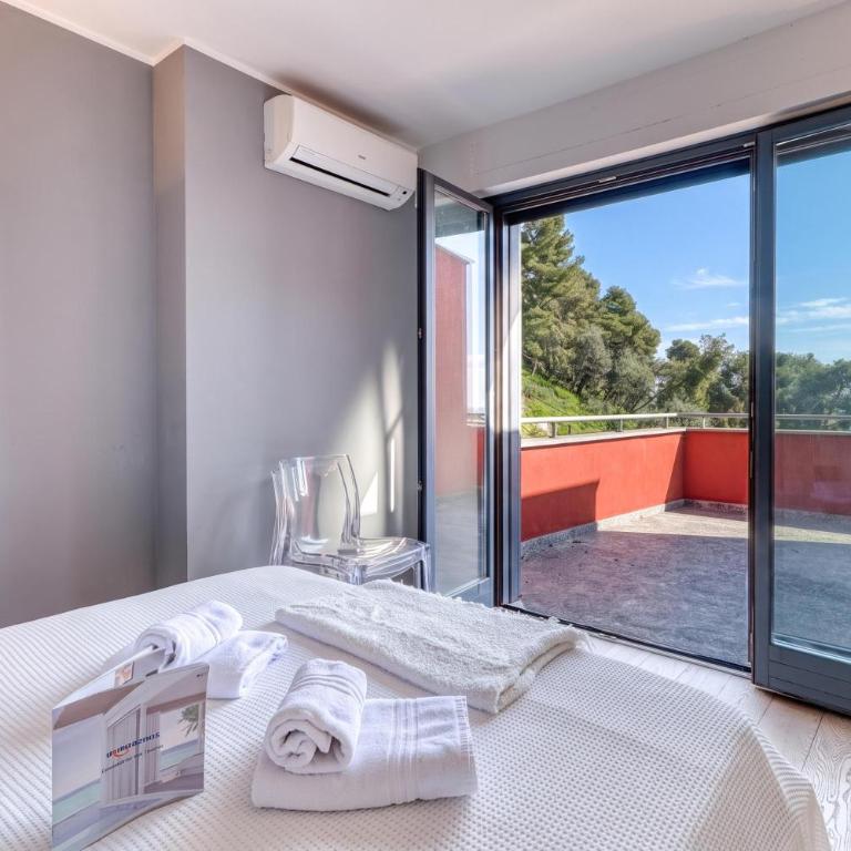 Les Terrasses De Roquebrune with Shared Pool - Happy Rentals - Apartamento con terraza - 18