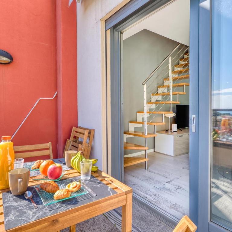 Les Terrasses De Roquebrune with Shared Pool - Happy Rentals - Apartamento con terraza - 20