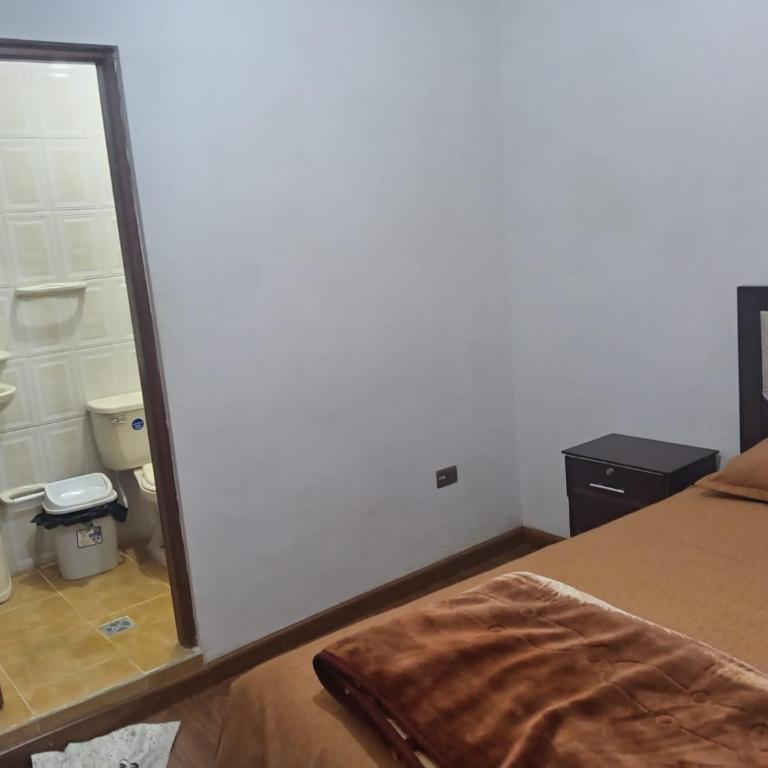 Alojamiento Uyuja en Centro - Estudio Deluxe con cama grande - 4