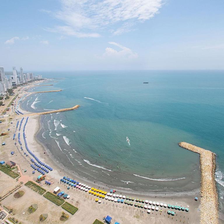 Edificio H2 en Bocagrande Frente al Mar - Apartamento con vistas al mar - 24