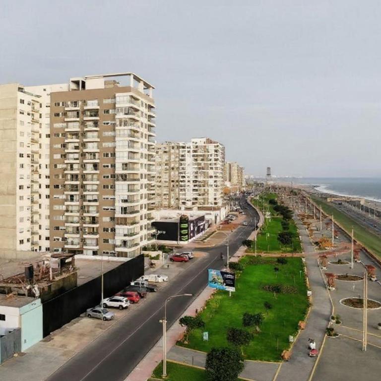 Costanera Tourist Free Parking 3B 708 - Three-Bedroom Deluxe Apartment - 5