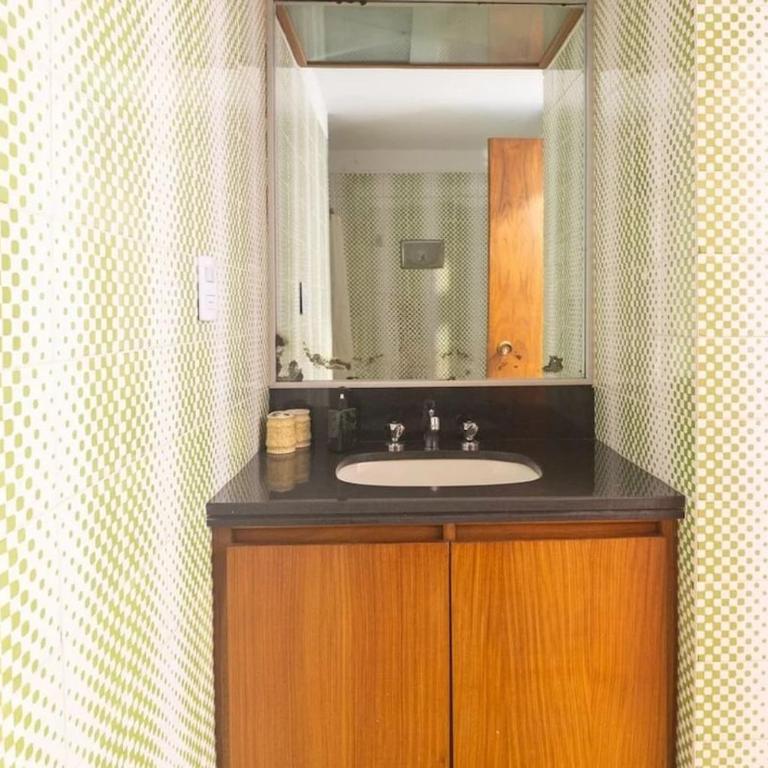 A pasos de Playa El Emir, 4 dormitorios, 4 baños, garage, iluminado, amplio y céntrico - Apartamento de 1 dormitorio - 3
