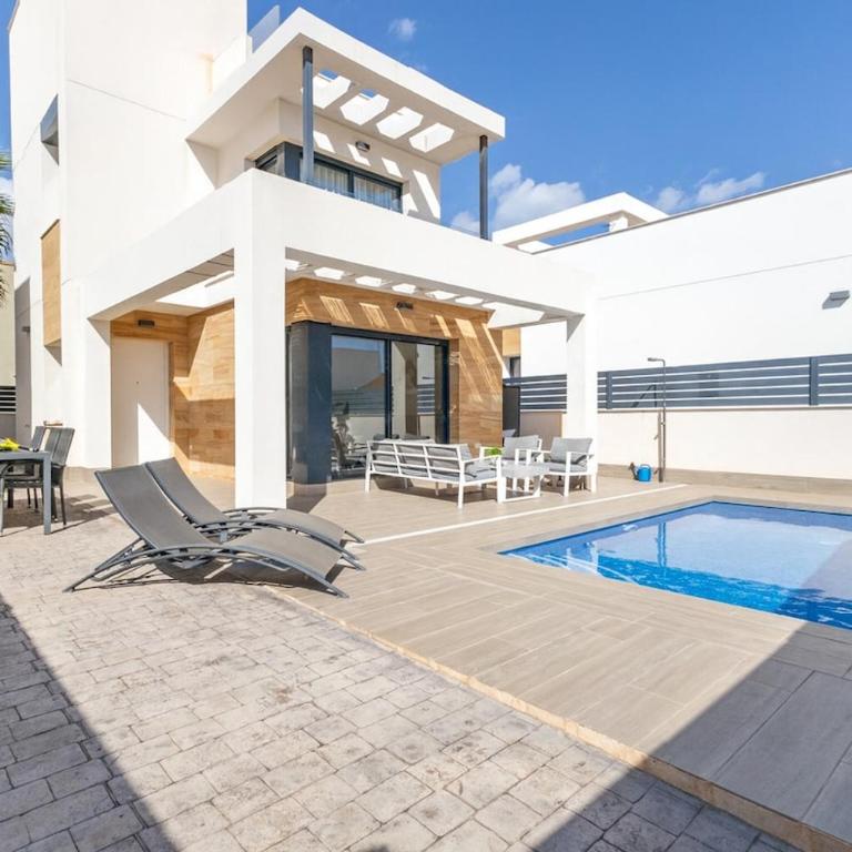 Luxury Villa with Large Terraces and Pool - Villa de 3 dormitorios - 2