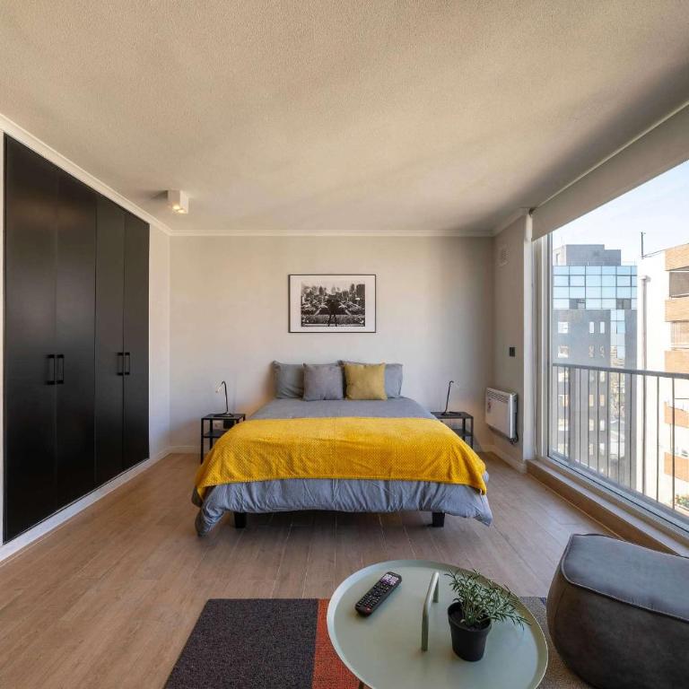 Modern Studio Pool Gym Balcony & City Views - Apartamento - 6
