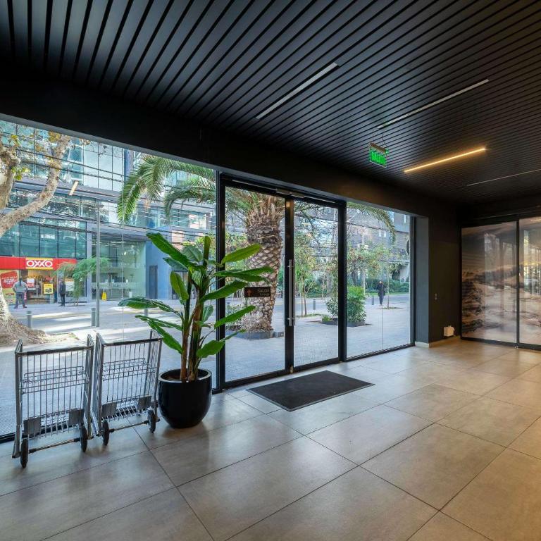 Modern Studio Pool Gym Balcony & City Views - Apartamento - 57