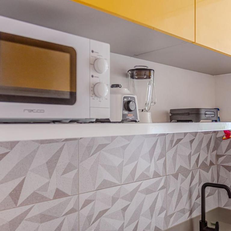 Apto Moderno con Balcon Vista al Mar y Piscina - Apartamento de 1 dormitorio - 23