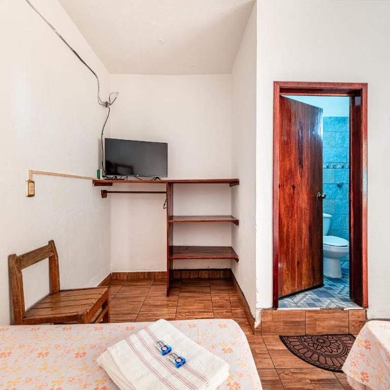 Hotel Naxhiely - Chambre Lits Jumeaux - Vue sur Piscine - 2