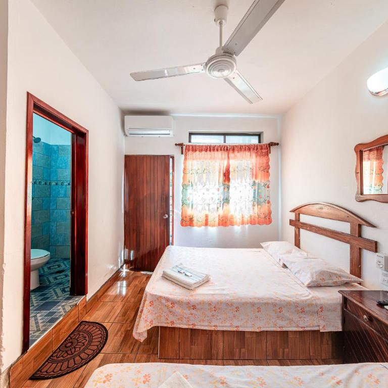 Hotel Naxhiely - Chambre Lits Jumeaux - Vue sur Piscine - 3