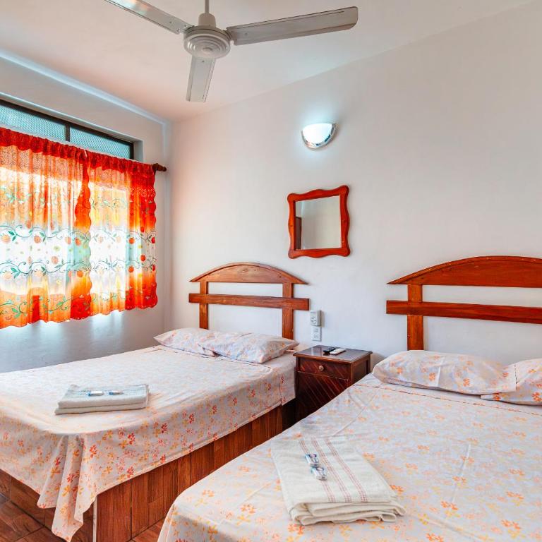 Hotel Naxhiely - Chambre Lits Jumeaux - Vue sur Piscine - 8