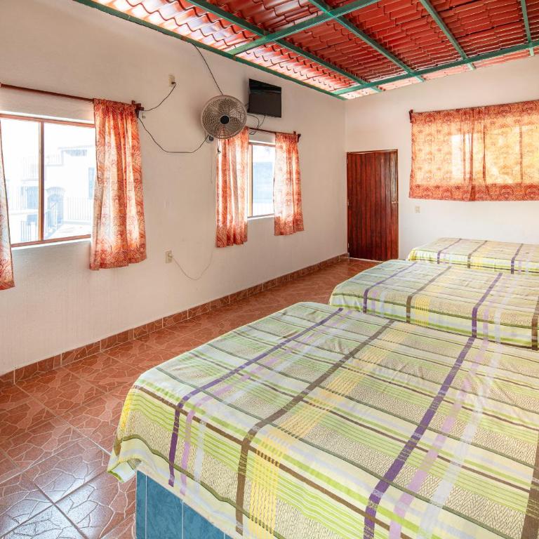Hotel Naxhiely - Chambre Triple - 5