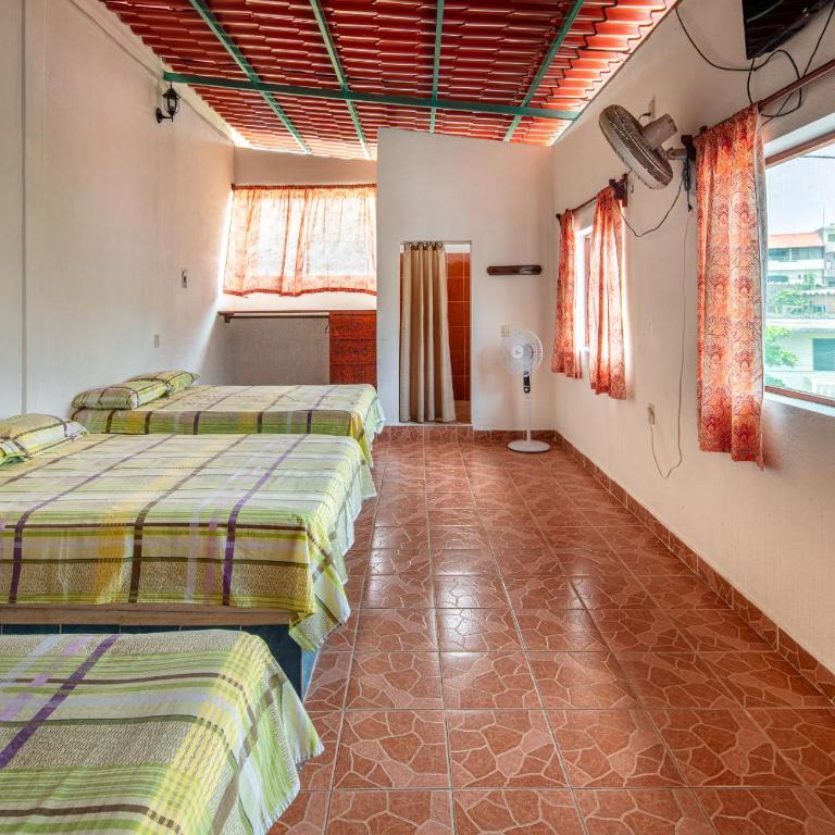 Hotel Naxhiely - Chambre Triple - 9