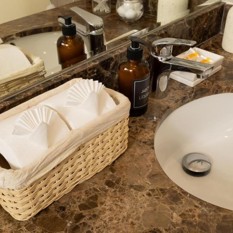 The Vintage Soul 2BR Barranco w AC & Free parking - Two-Bedroom Apartment - 3