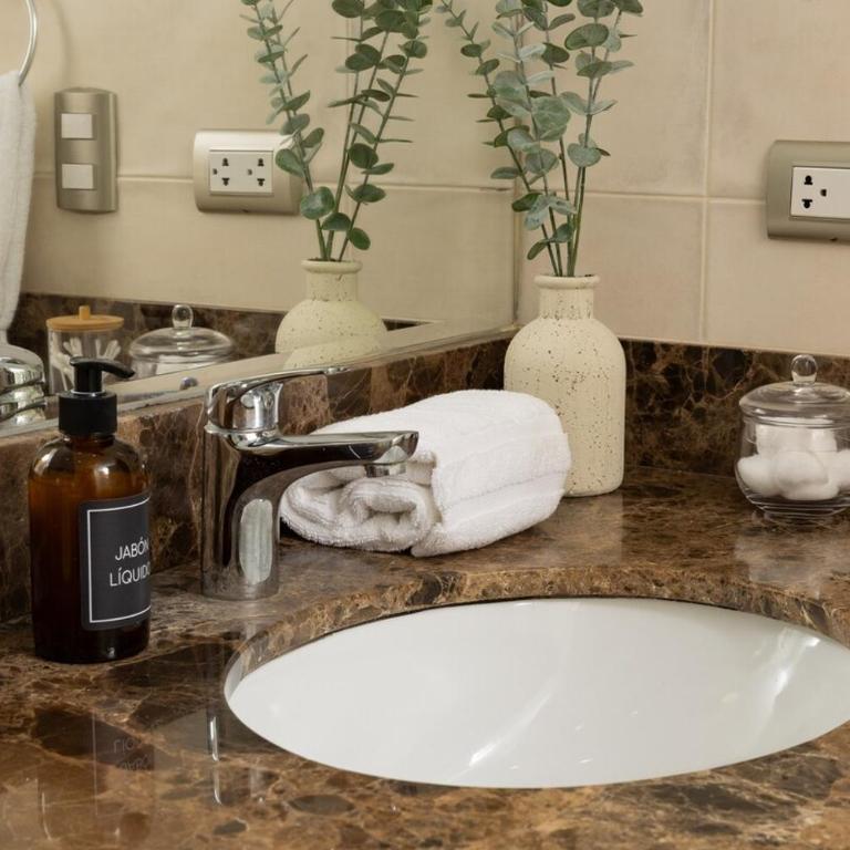 The Vintage Soul 2BR Barranco w AC & Free parking - Two-Bedroom Apartment - 58