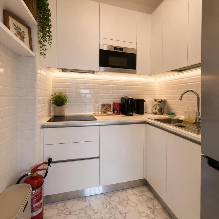 Scala 50 Roof Top - Four-Bedroom Apartment with Balcony - 12