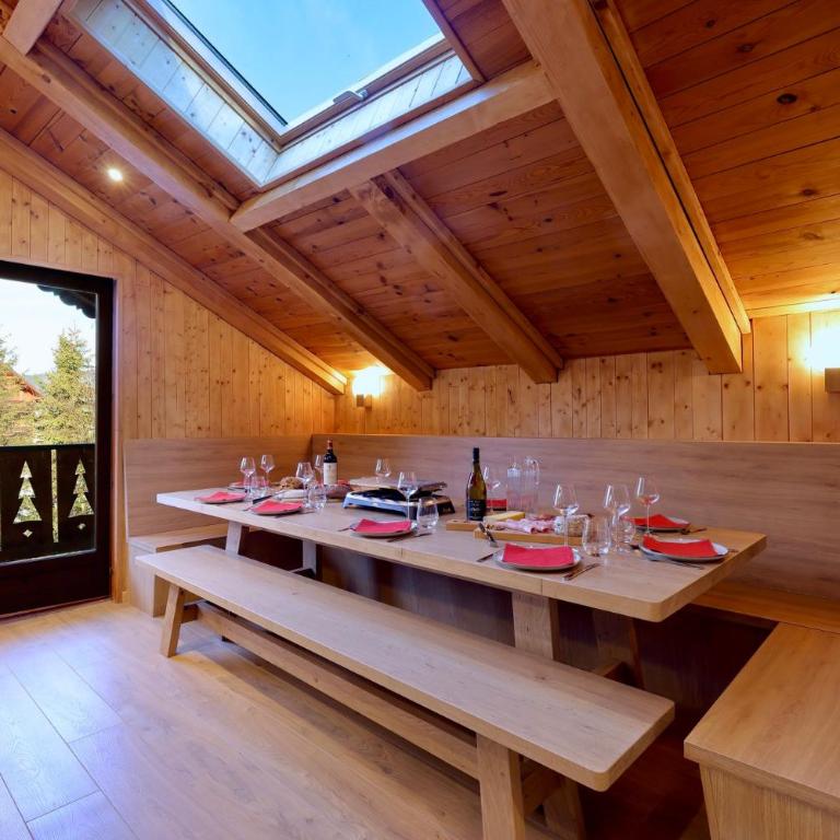 Chalet neuf 7 chambres – Jacuzzi Sauna – 12 à 14 pers. TITANIA - Chalet - 6