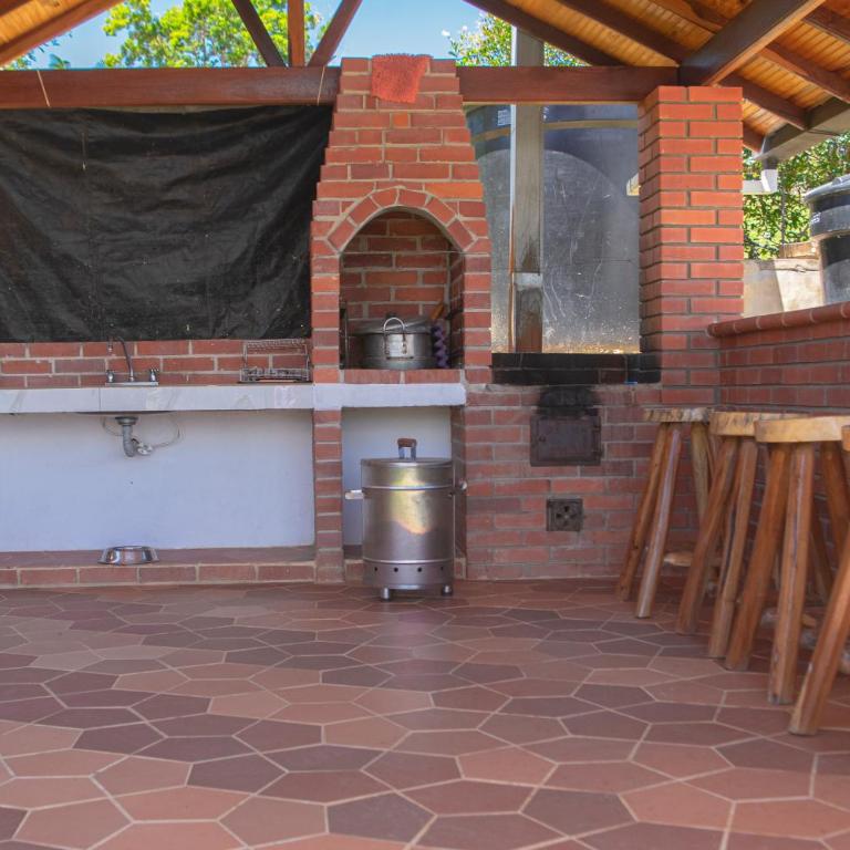 El Progreso vacation cabin - Four-Bedroom House - 11