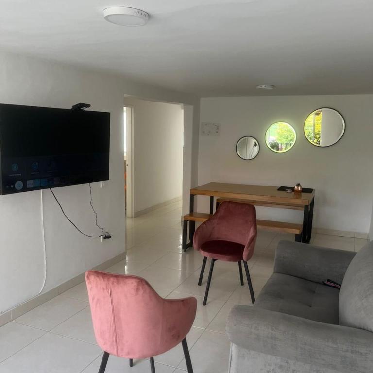 Full apartment near El Poblado - Two-Bedroom Apartment - 1