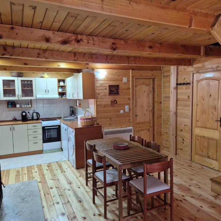 Borje Family Homes - Brvnara sa 3 Spavaće Sobe - 3