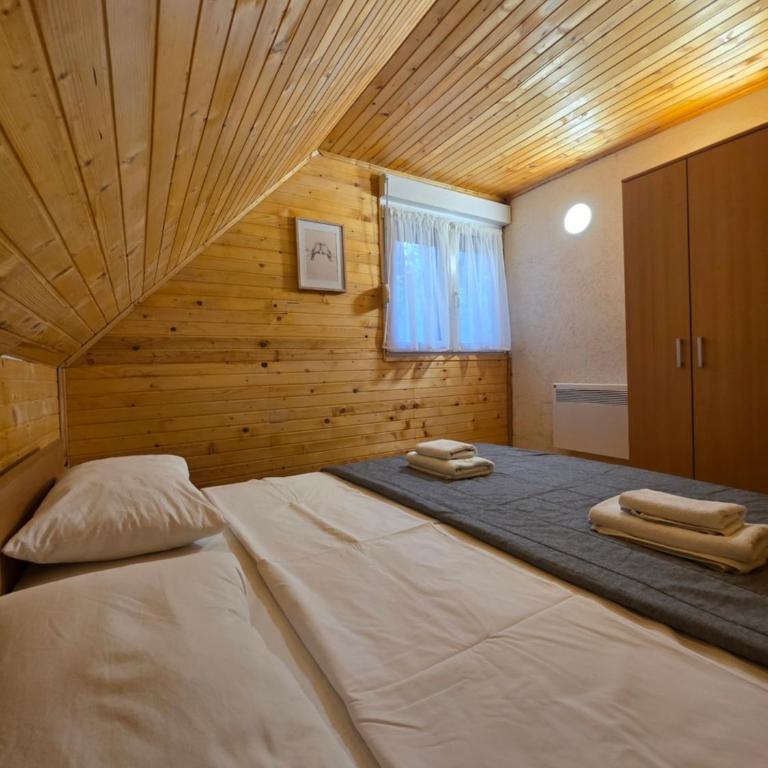 Borje Family Homes - Brvnara sa 3 Spavaće Sobe - 30