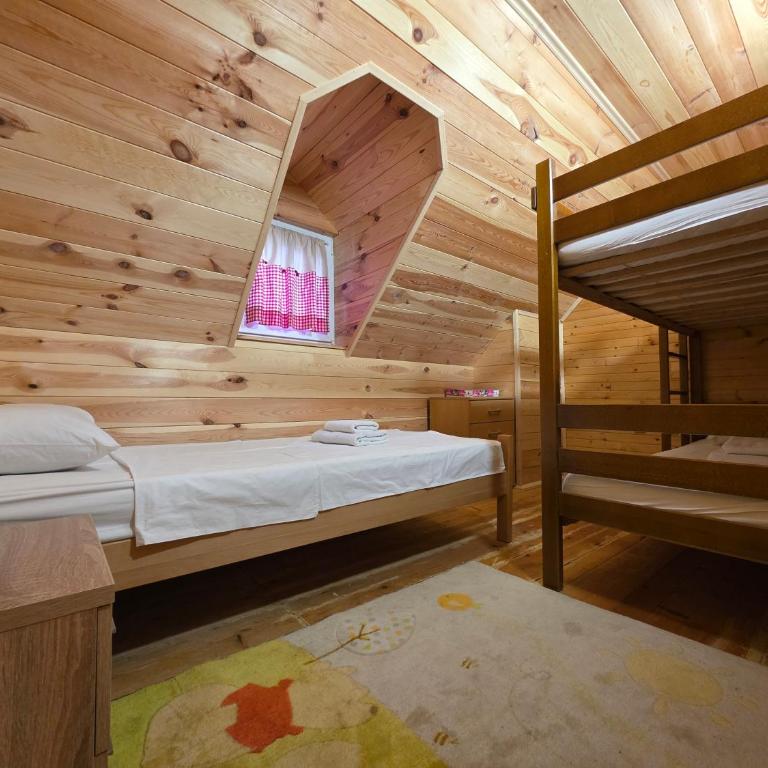 Borje Family Homes - Brvnara sa 3 Spavaće Sobe - 36