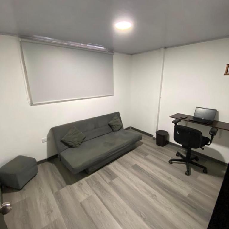 Amplio y Cómodo 3 Hab Amobladas Cerca a Corferias y Hospital Meredi - Apartamento de 3 dormitorios - 19