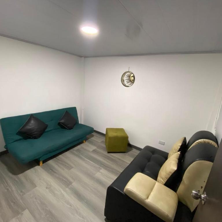 Amplio y Cómodo 3 Hab Amobladas Cerca a Corferias y Hospital Meredi - Apartamento de 3 dormitorios - 21