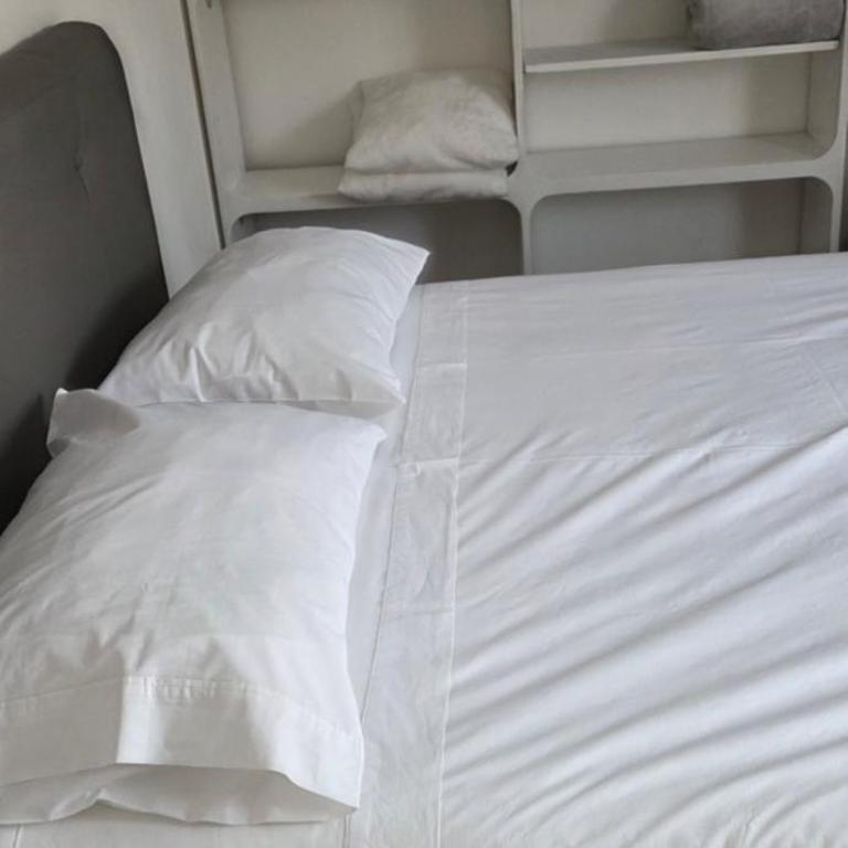 Cómodo y moderno departamento con cochera en Mendoza - Apartamento de 1 dormitorio - 25